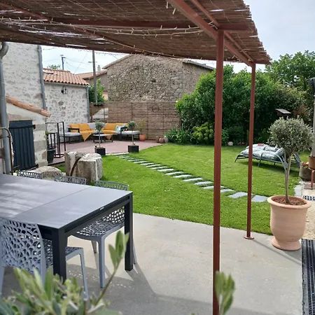 Les Du Couraud Affittacamere Saint-Aubin-des-Ormeaux