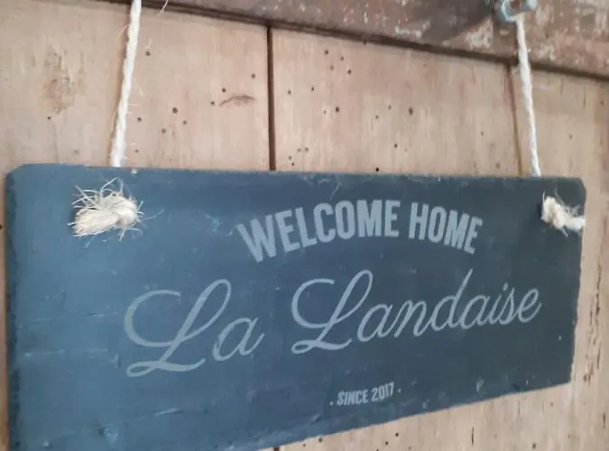 Les Du Couraud Gasthuis Saint-Aubin-des-Ormeaux