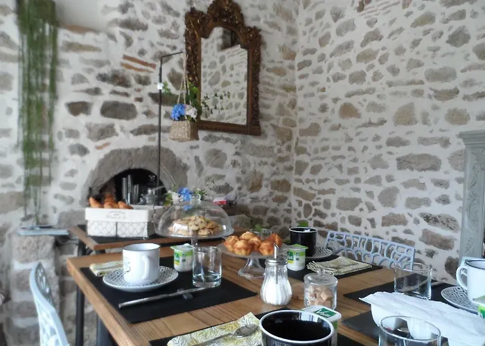 Les Du Couraud Gasthuis